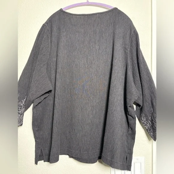 Junonia Black Textured Crinkle Blouse with Embroidered Elbow Length Sleeves. 4X - Picture 11 of 14